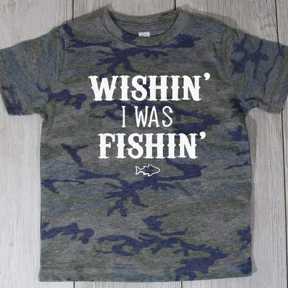 🌊KIDS Wishin' I was Fishin' Camo T - Picture 1 of 1